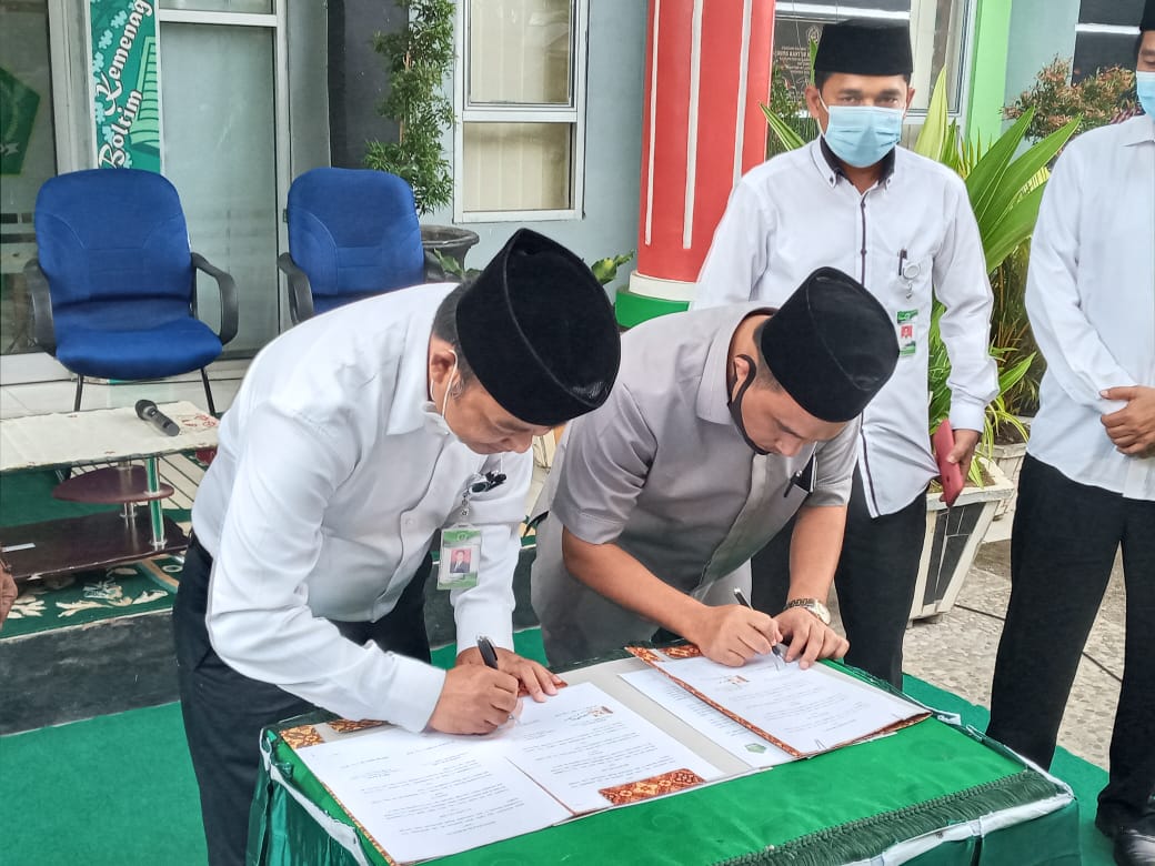 Teken MoU Kemenag 2